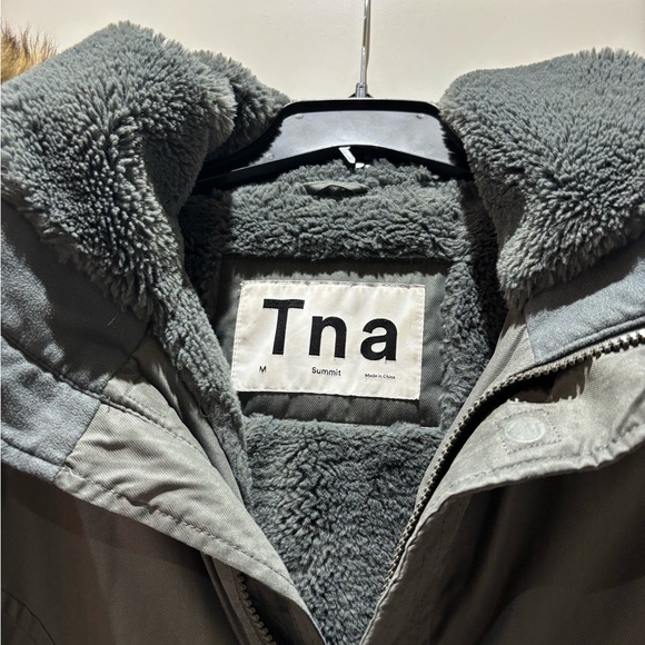TNA Summit Parka - Picture 2 of 3